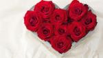 Bộ ảnh valentine 14 2 với những bó hồng kèm hộp quà cực chất số 4