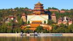 Di Hòa Viên nằm ở phía Tây Bắc, cách trung tâm Bắc Kinh 15km, đây là công viên của Hoàng Gia lớn nhất Trung Quốc. Nó bắt đầu được xây dựng vào năm 1750, là khu vườn dành cho gia đình hoàng gia nghỉ ngơi và giải trí, sau này nó trở thành nơi ở chính của Hoàng Gia cuối triều đại nhà Thanh. Nó có ý nghĩa lớn trong cảnh quan thiên nhiên và lịch sử văn hóa.