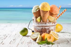Gải nhiệt mùa hè bằng bộ hình nền ly kem mát lạnh dành cho desktop