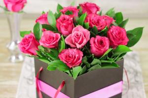 Chiêm ngưỡng rất nhiều mẫu cắm hộp hoa sinh nhật đẹp mê mẩn cho bạn tham khảo